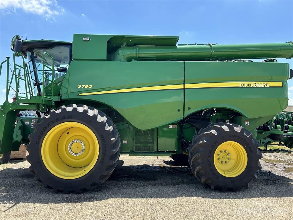 John Deere S790 Θεριζοαλωνιστικές μηχανές