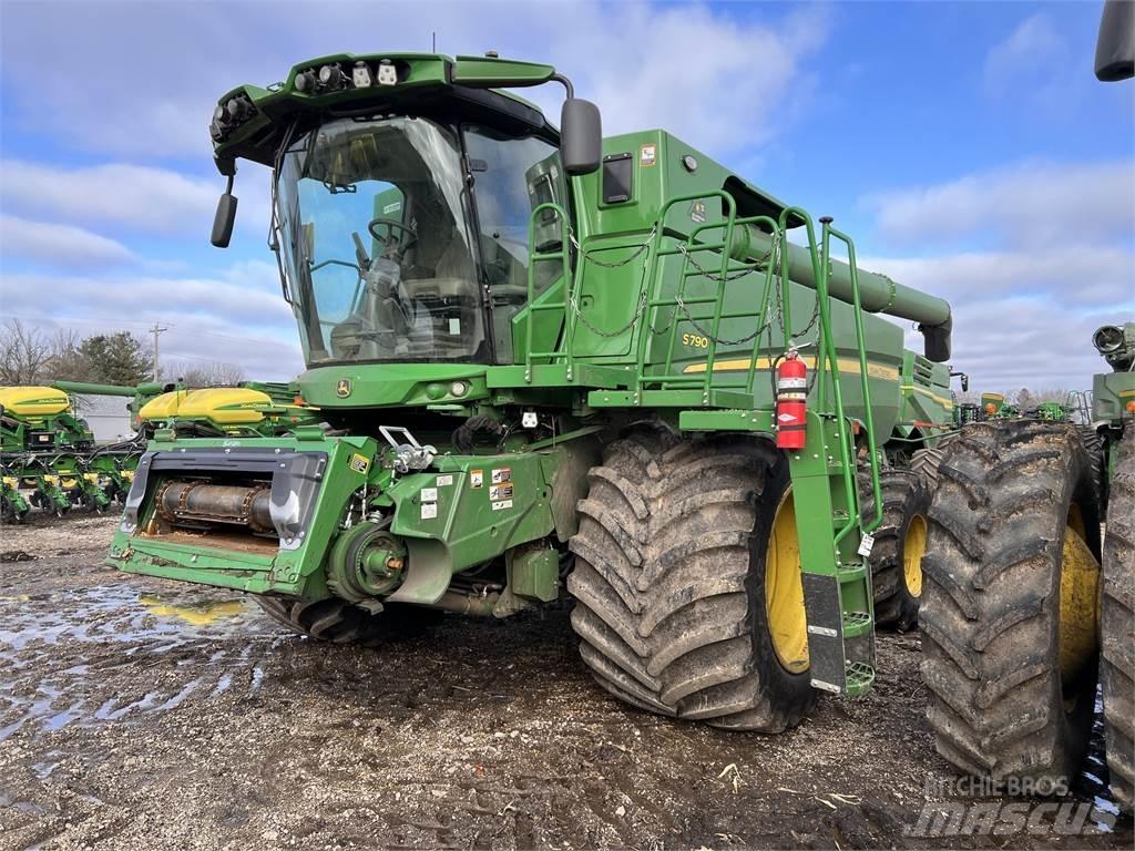 John Deere S790 Θεριζοαλωνιστικές μηχανές