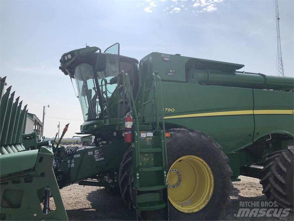 John Deere S790 Θεριζοαλωνιστικές μηχανές