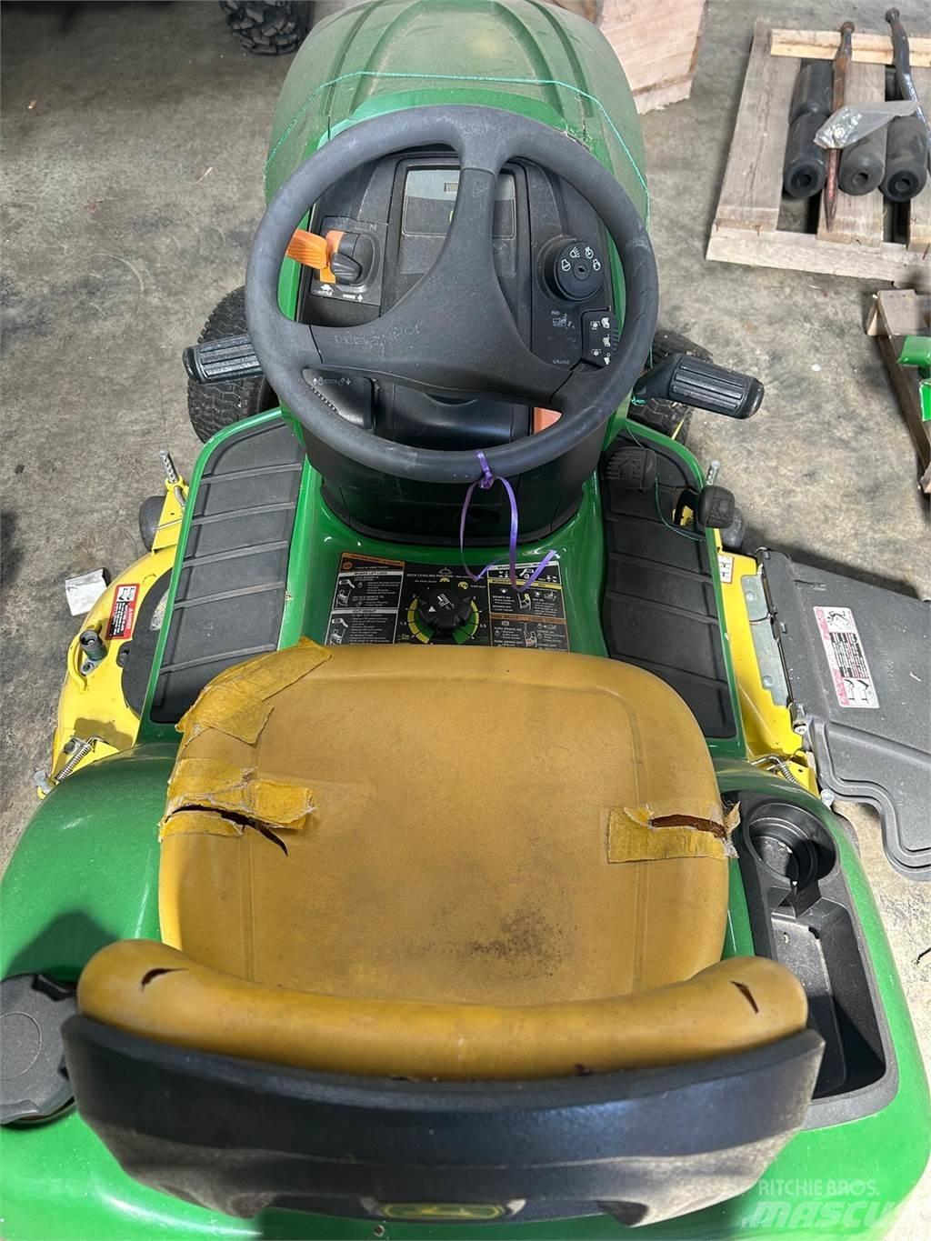 John Deere X300 Χορτοκοπτικά με καθιστό χειριστή