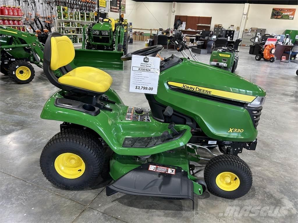 John Deere X330 Τρακτέρ μικρών διαστάσεων