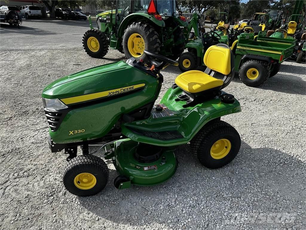John Deere X330 Τρακτέρ μικρών διαστάσεων
