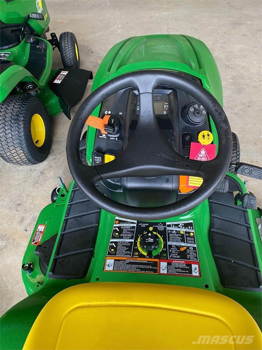 John Deere X330 Τρακτέρ μικρών διαστάσεων