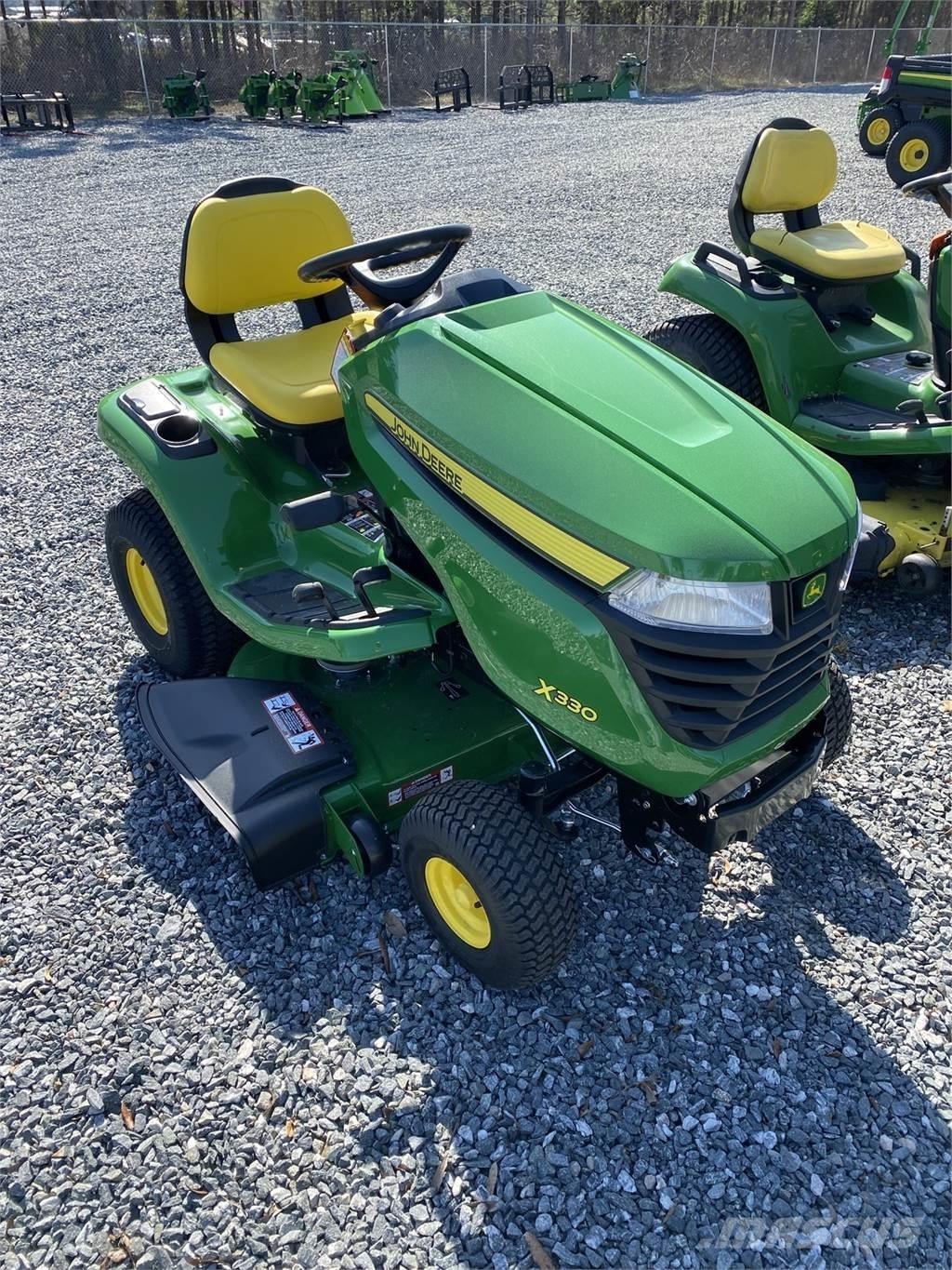 John Deere X330 Τρακτέρ μικρών διαστάσεων