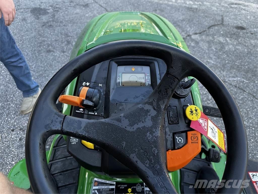 John Deere X380 Τρακτέρ μικρών διαστάσεων