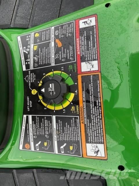 John Deere X380 Τρακτέρ μικρών διαστάσεων