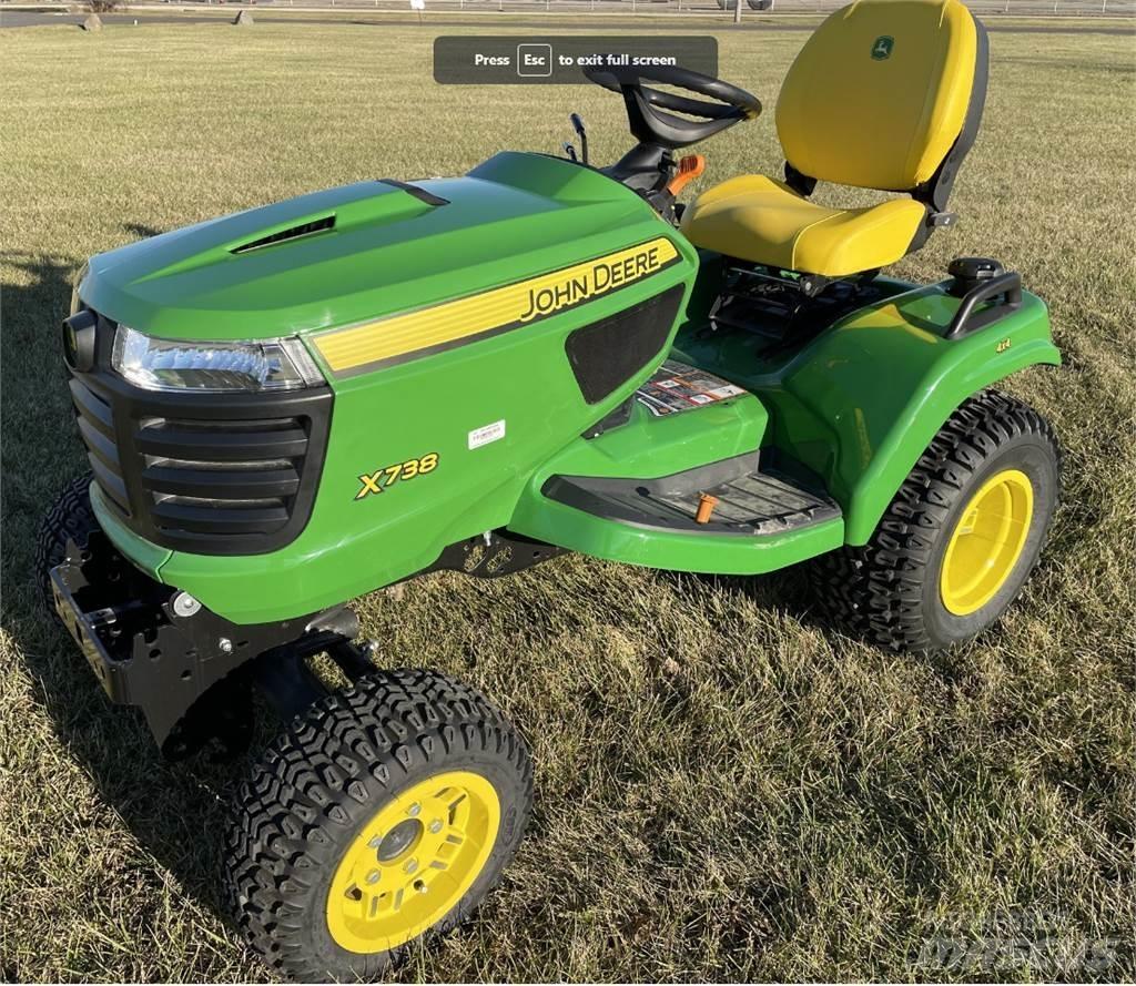 John Deere X738 Τρακτέρ μικρών διαστάσεων
