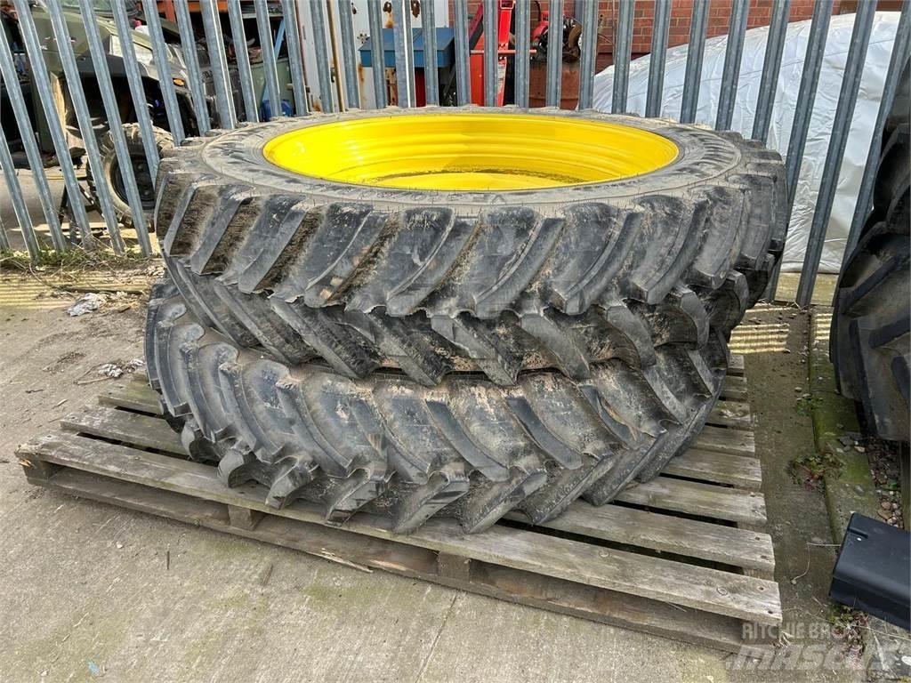  Row Crop Tyres Ελαστικά και ζάντες