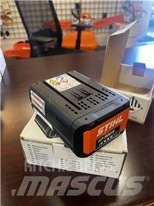 Stihl AP300S Αμαξίδια γκολφ