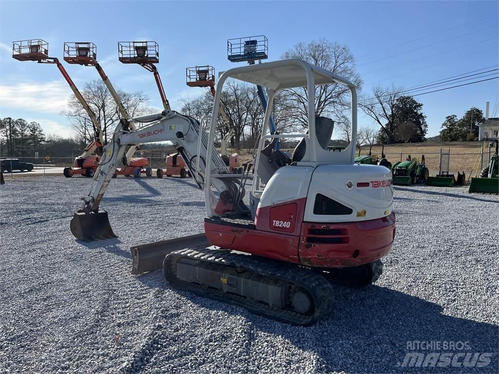Takeuchi TB240 Εκσκαφάκι (διαβολάκι) < 7t