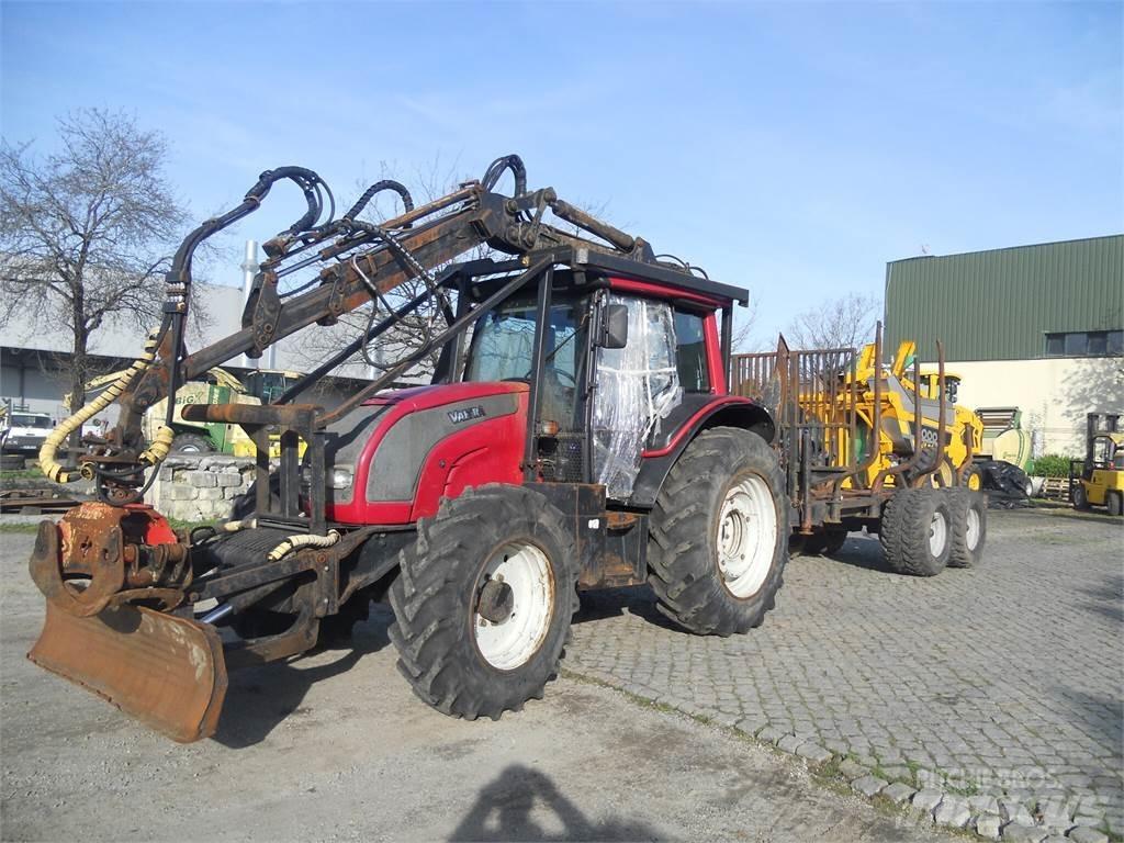 Valtra N121 Γερανοί και φορτωτές