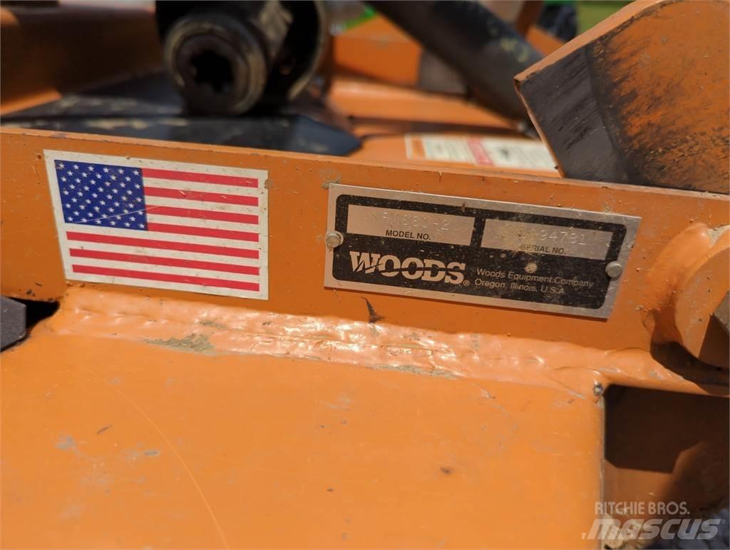 Woods RM660 Χορτοκοπτικά με καθιστό χειριστή