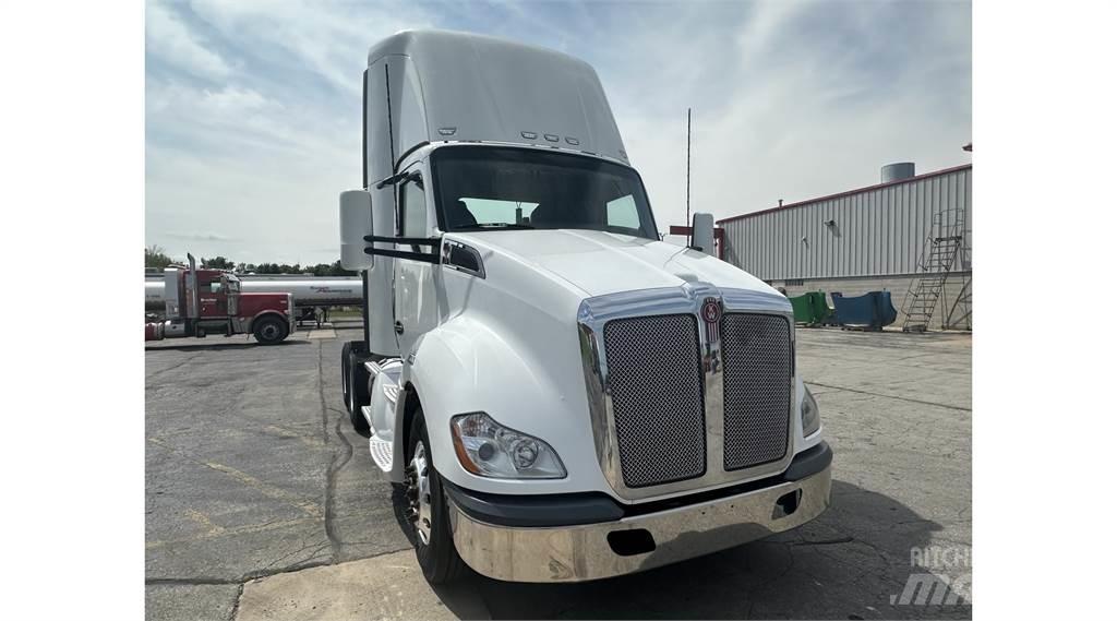 Kenworth T680 Τράκτορες