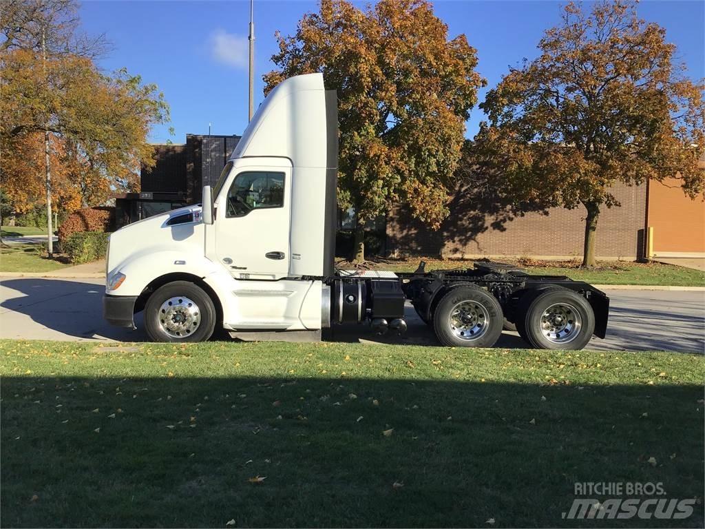 Kenworth T680 Τράκτορες