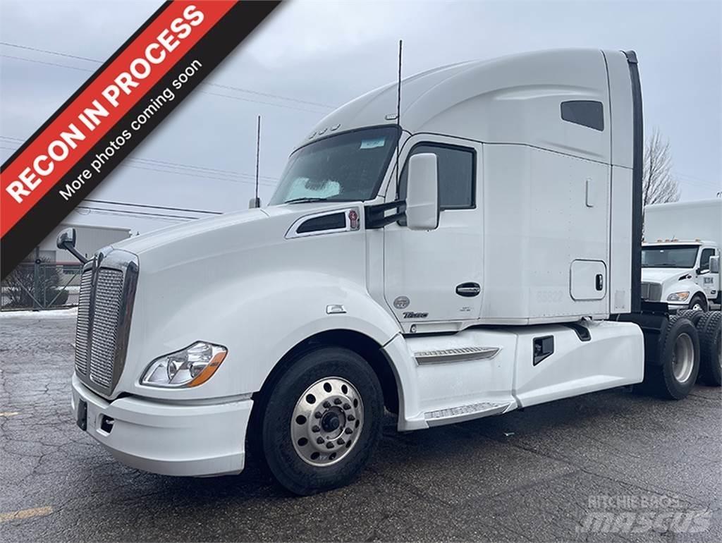 Kenworth T680 Τράκτορες