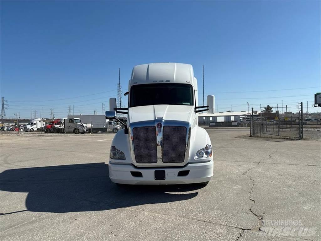 Kenworth T680 Τράκτορες