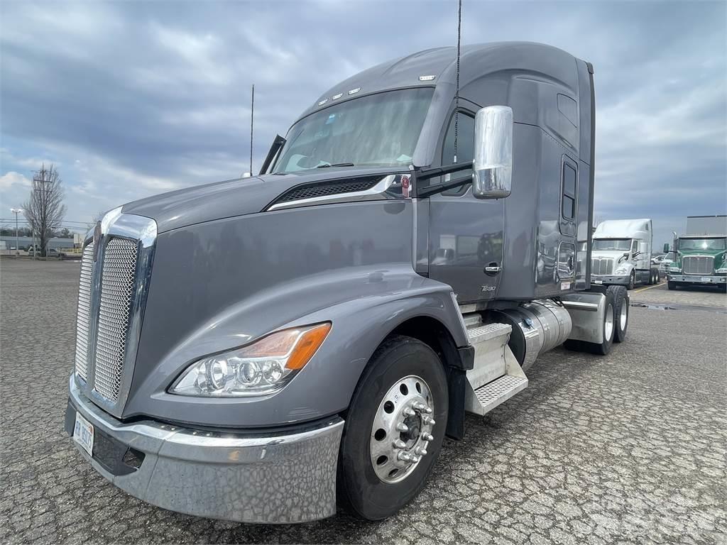 Kenworth T680 Τράκτορες