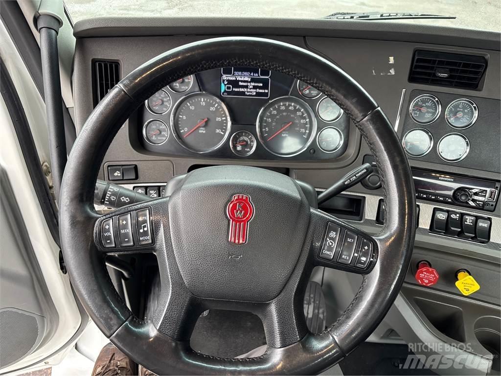 Kenworth T680 Τράκτορες