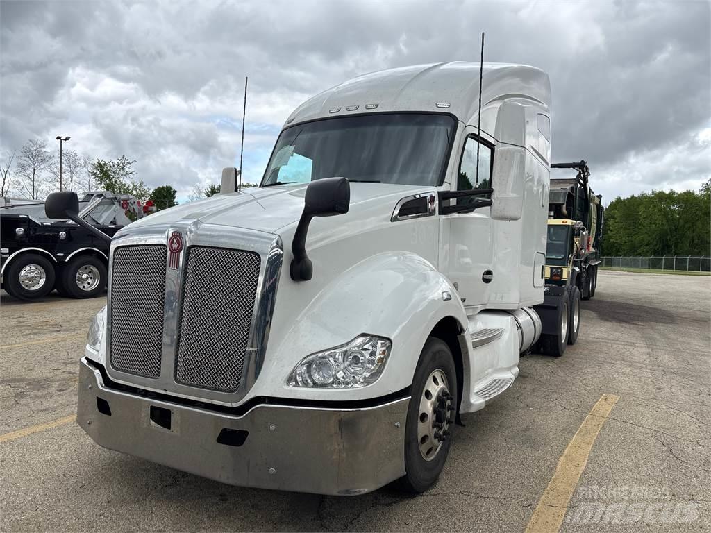 Kenworth T680 Τράκτορες