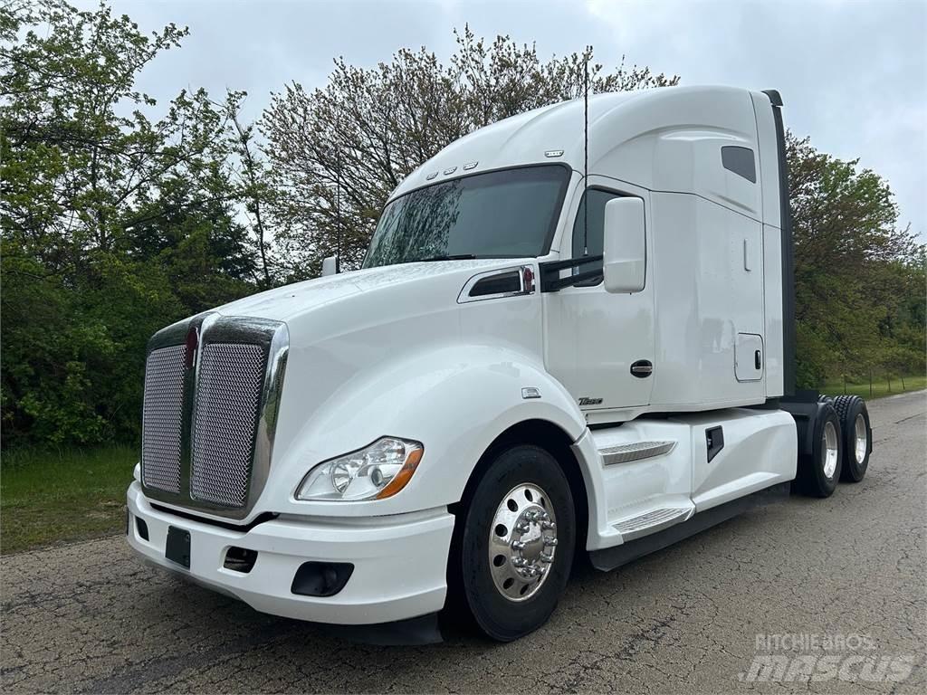 Kenworth T680 Τράκτορες