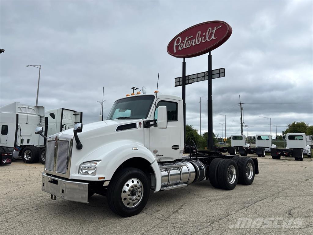 Kenworth T880 Τράκτορες