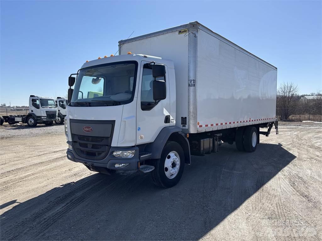Peterbilt 220 Φορτηγά Κόφα