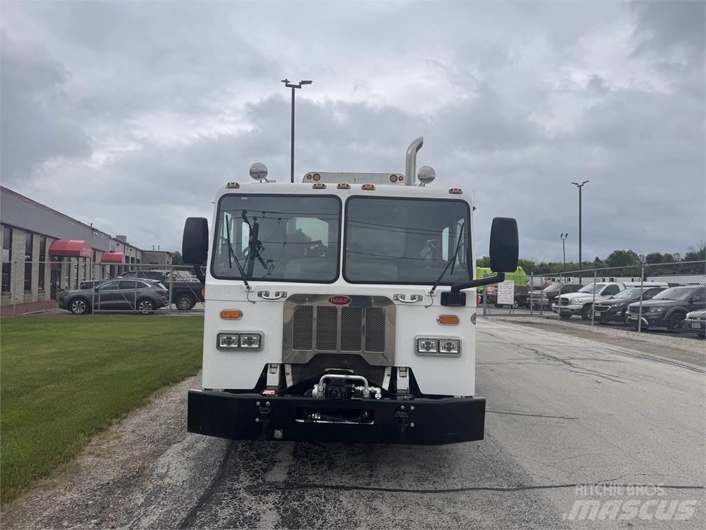 Peterbilt 320 Απορριμματοφόρα