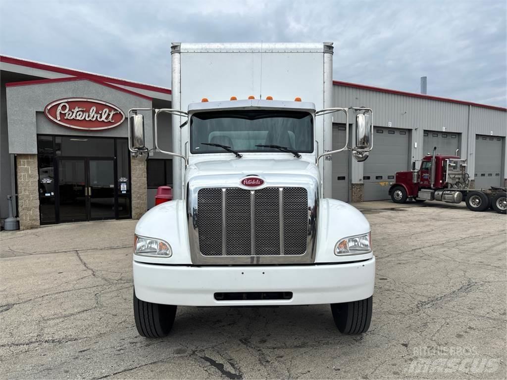 Peterbilt 337 Φορτηγά Κόφα