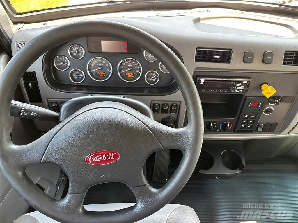 Peterbilt 337 Φορτηγά Κόφα