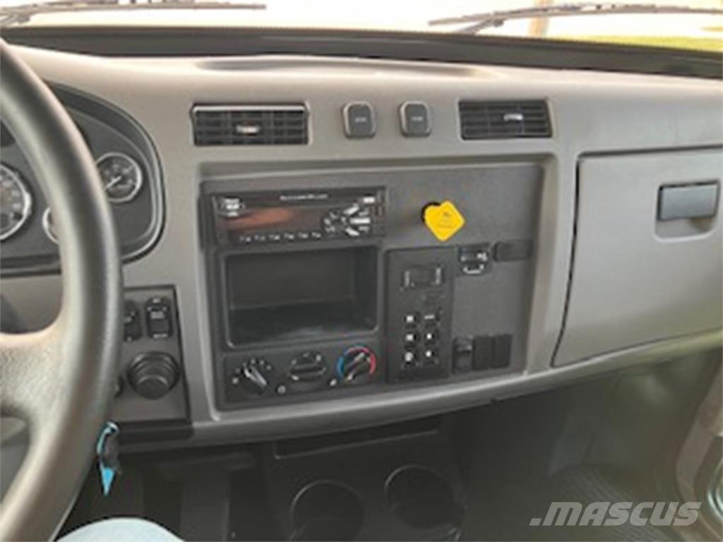 Peterbilt 337 Φορτηγά Κόφα