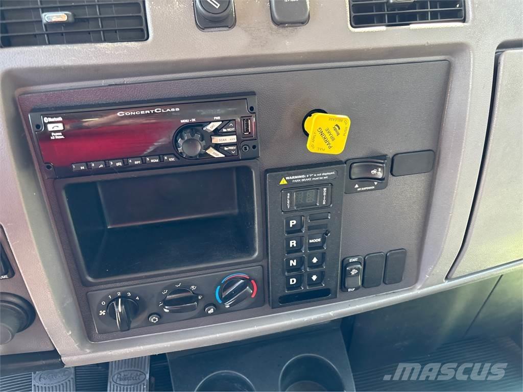 Peterbilt 337 Φορτηγά Κόφα