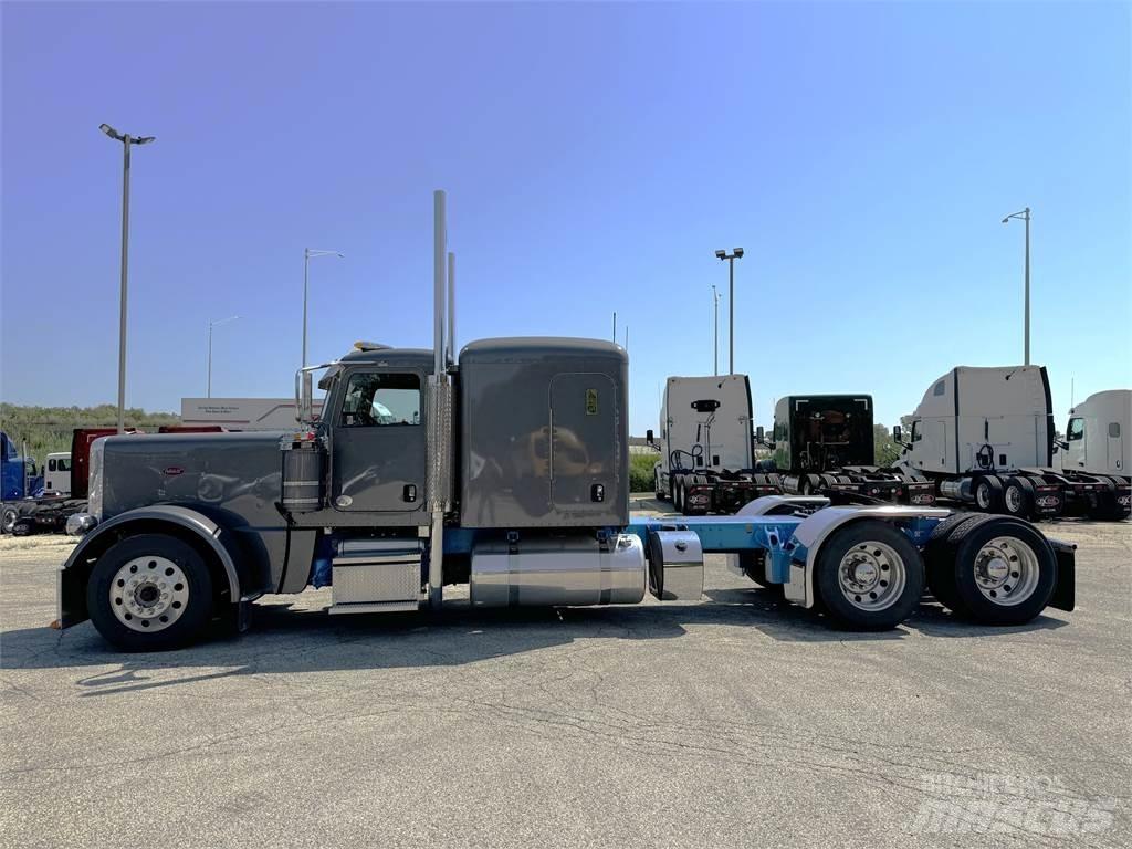 Peterbilt 389 Τράκτορες