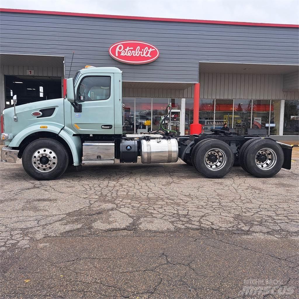 Peterbilt 567 Τράκτορες
