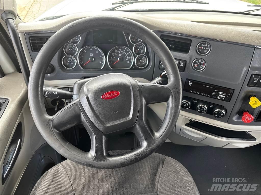 Peterbilt 567 Τράκτορες