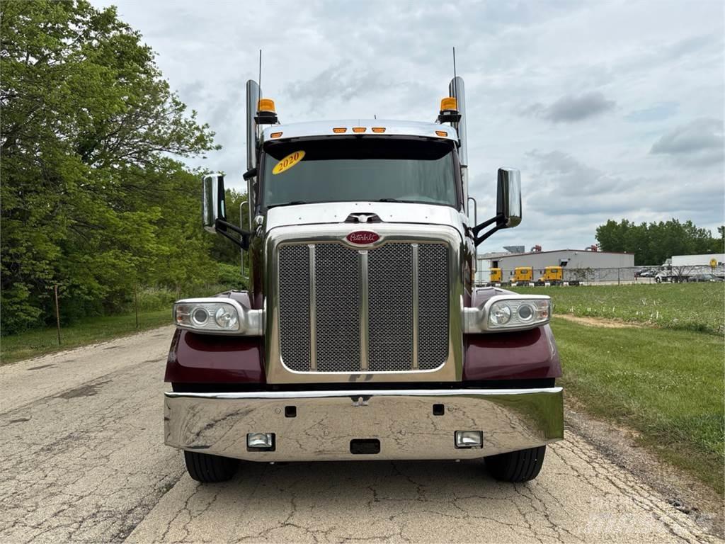 Peterbilt 567 Τράκτορες