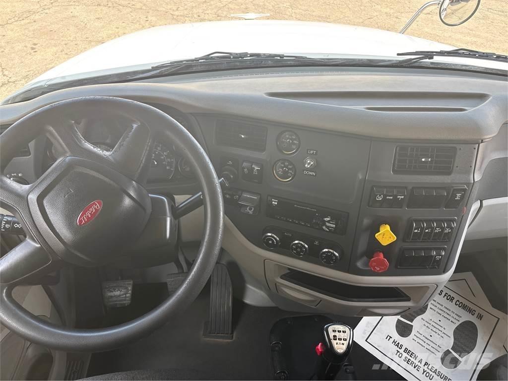 Peterbilt 567 Τράκτορες