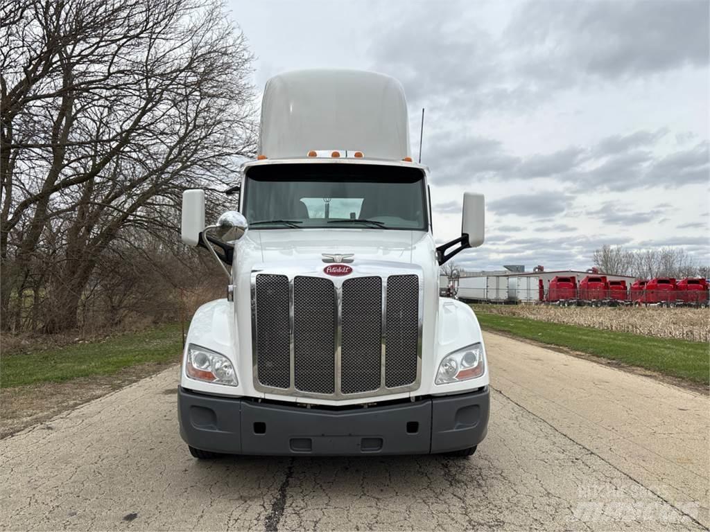 Peterbilt 579 Τράκτορες