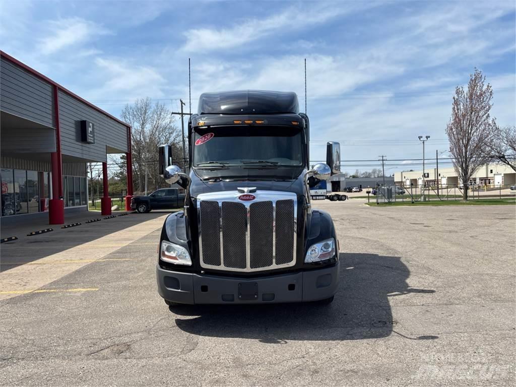 Peterbilt 579 Τράκτορες