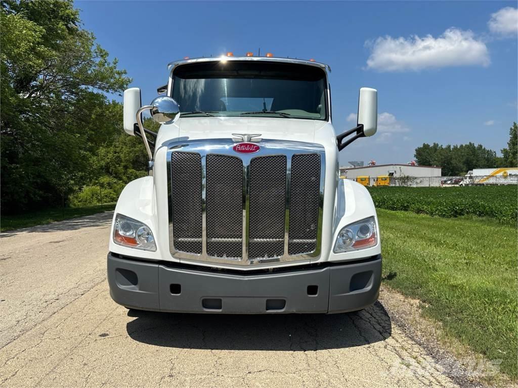 Peterbilt 579 Τράκτορες