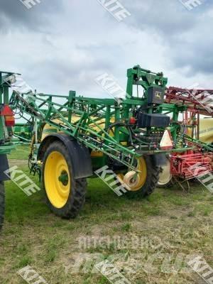 John Deere 732 Ρυμουλκούμενα ψεκαστικά