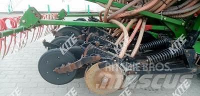 John Deere 740A Σπορείς