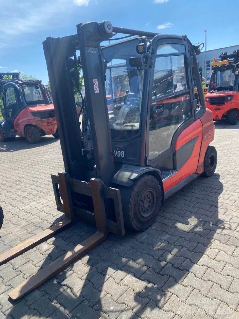 Linde H 35 T-01 Περονοφόρα ανυψωτικά κλαρκ με φυσικό αέριο LPG