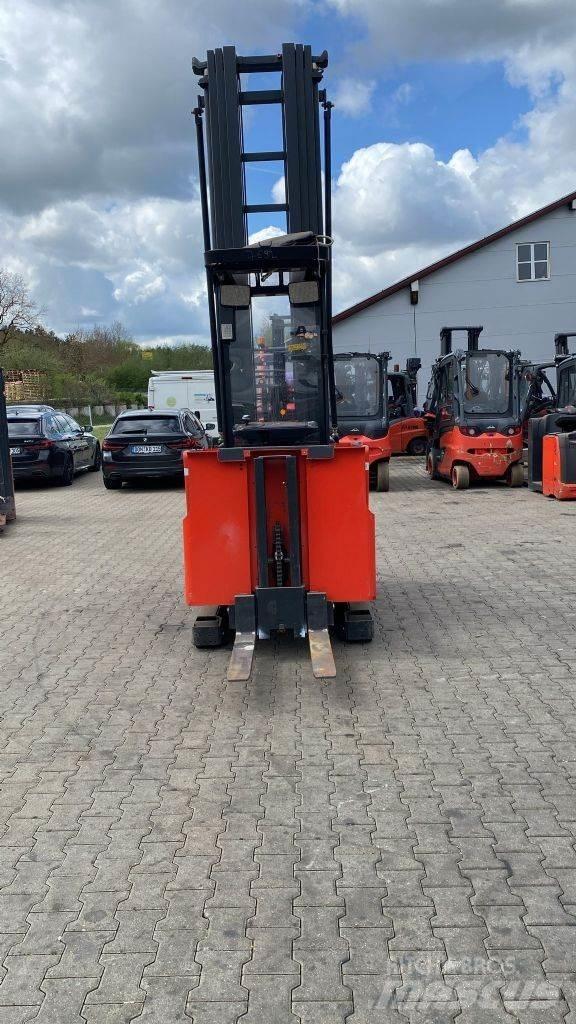 Linde V 12-02 Περονοφόρο ανυψωτικό συλλογής παραγγελιών μεγάλου ύψους