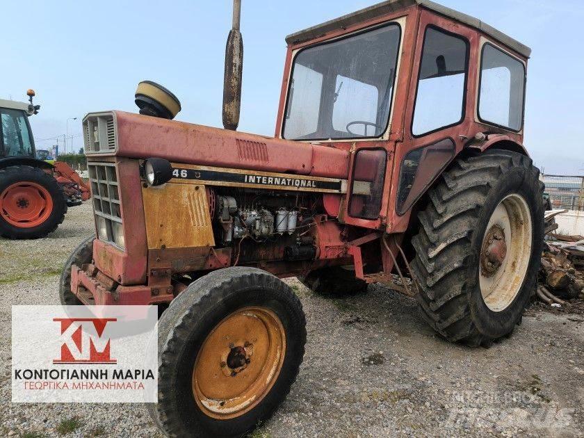 International 1046 Τρακτέρ