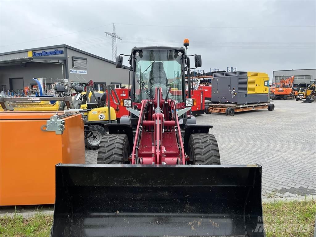 Yanmar V80 Φορτωτές με λάστιχα (Τροχοφόροι)