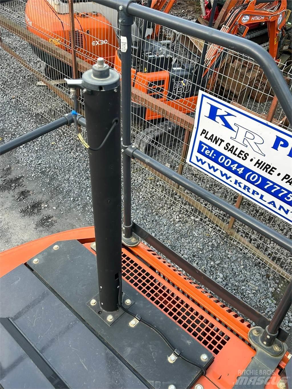 Hitachi ZX130LCN-6 Εκσκαφείς με ερπύστριες