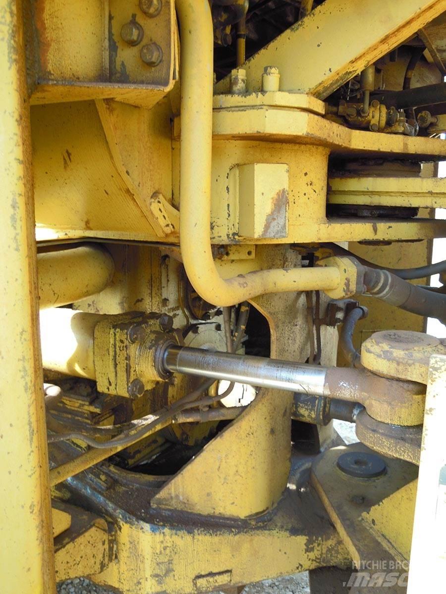 CAT 988B Φορτωτές με λάστιχα (Τροχοφόροι)