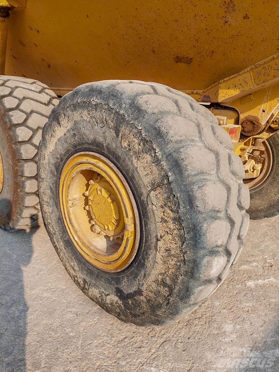 CAT D250E Σπαστό Dump Truck ADT