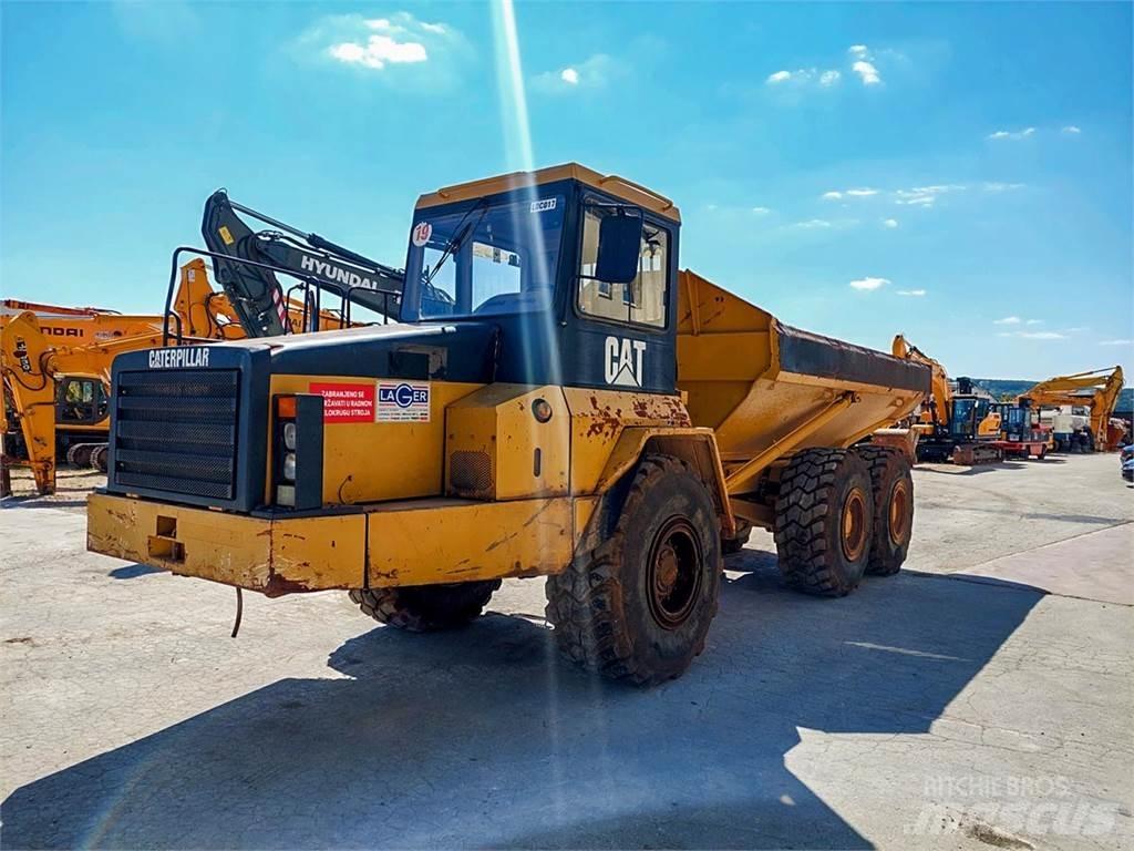 CAT D250E Σπαστό Dump Truck ADT