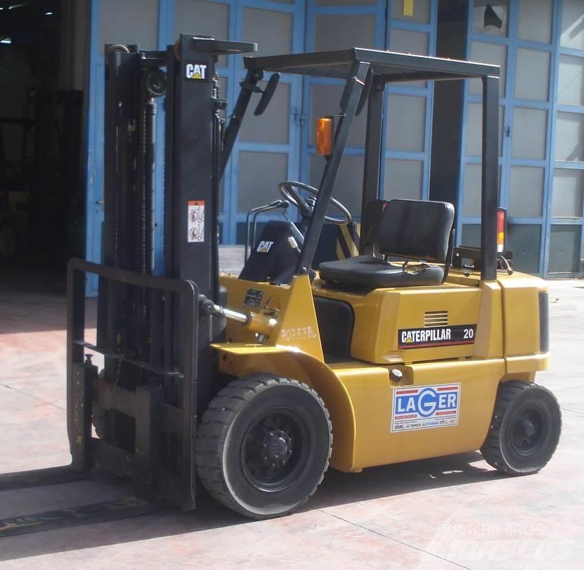 CAT GP20 Περονοφόρα ανυψωτικά κλαρκ με φυσικό αέριο LPG